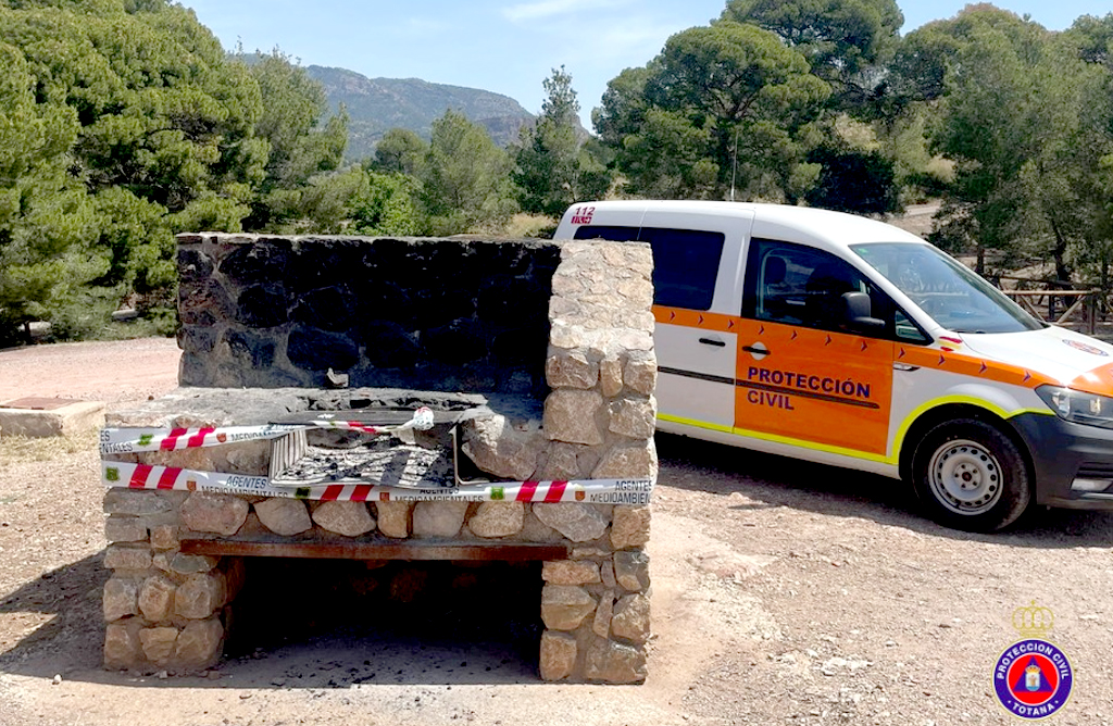 Se prohbe hacer fuego en las barbacoas de La Santa hasta el mes de octubre